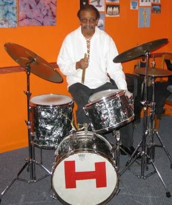 Larry_Hall___the_Drums
