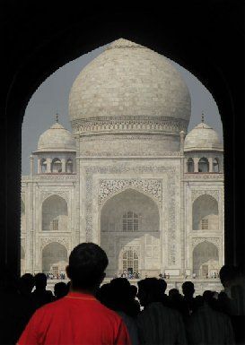 The gateway first look at the majestic Taj Mahal. (Photo by Jim Whirlow 2007)
