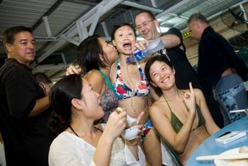 Teasing the Hong Kong Ladies! (Photo courtesy of Graham Uden)
