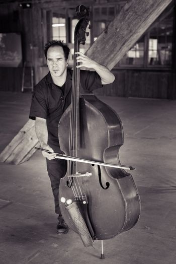 Christopher North with Bass at Pioneer Works (Shandoah Goldman's Ferrum) Photo by T. PENTECOST
