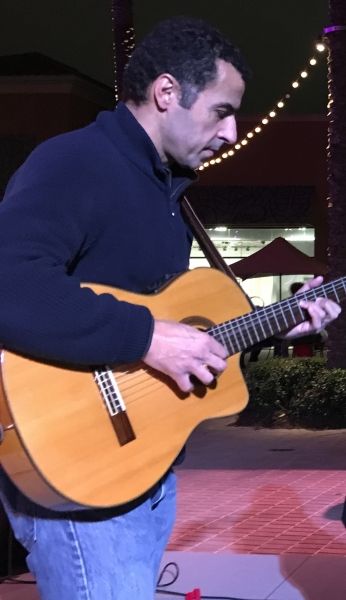 Marco Tulio performing solo. (Irvine, CA - 2017)
