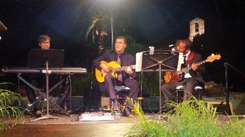 Marco Tulio Trio (left to right): Quinn Johnson (keyboards), Marco Tulio (guitar) and Andre de Santanna (bass). San Juan Capistrano, CA - 2012)
