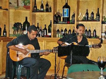 Marco Tulio and guitarist Miguel Rivera playing at Miramonte Winery (Temecula, CA - 2005)
