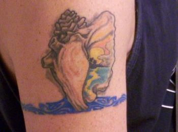 Waves added to conch shell tattoo. (To see more of Bruce's work, check the "Just for Fun" section in the Links Tab.)

