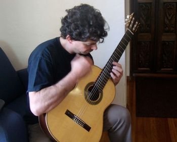 Trying Odair Assad's new 2011 Stephan Connor guitar. Sweet!
