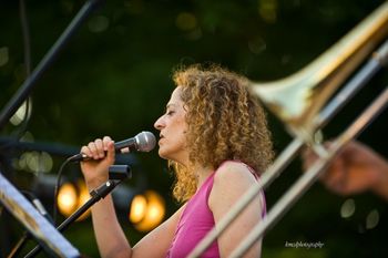 Susan at the Branford Jazz Festival (KMCD Photography)
