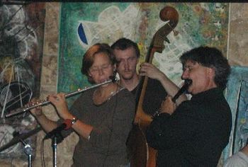 Mia and Matt play at the U Muniaka Jazz club in Poland
