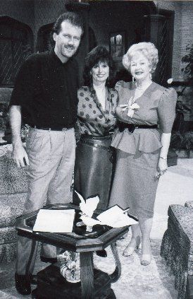 Tom, country music star Jessie Colter and Dale Evans (Mrs. Roy Rogers)
