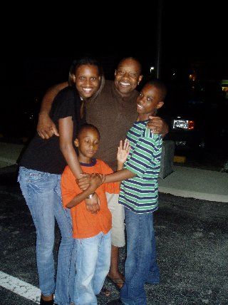 Syd w/ Family, Jermaine, Stacy, and Kaleb after Mandrill show in Annapolis, MD, 2008
