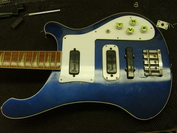 This old Rickenbacker 4001 bass was in desperate need of a makeover...
