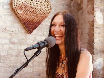 Soulful Bluesy Folk Singer Songwriter Kimberlee M Leber Sharing Her Heart in Song
