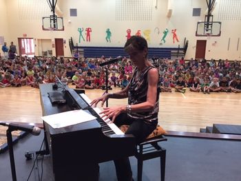 Marcia Ball at Fairview Elementary, 8/10/15

