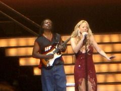 V & Mariah On Stage.Milan
