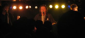Jeff switches to John's mic to do a lead vocal during the 4/6/09 gig in Tokyo.
