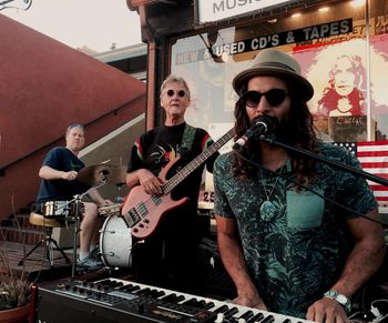 Artwalk in Laguna has a lot of things happening the first Thursday of every month. This was the first time a band has ever jammed out front of The Sound Spectrum, an independent record store in biz since the late 60's.
