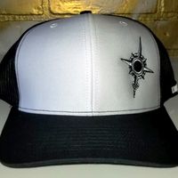 COMPASS BLACK & WHITE HAT