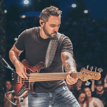 On Luke Bryan's 2017 HFE tour with Craig Campbell

