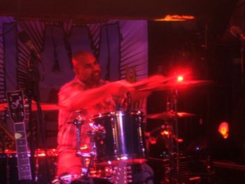 Nil - ball of red light appears out of cymbal. optical illusion
