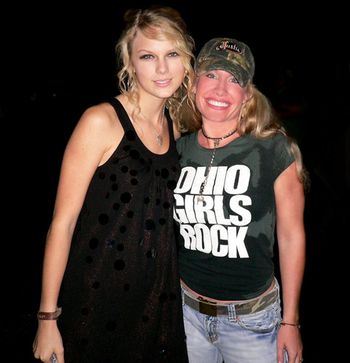 Back stage after the shows with Miss T. Swift!  