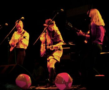 The Trio opening up for Bucky Covington, Chillicothe Ohio!  