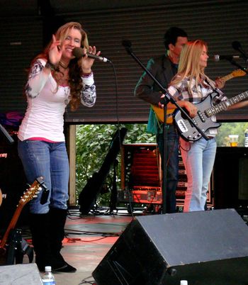 Rockin' Ravenswood WV @ Octoberfest! Good home cooking here!!! ;)  