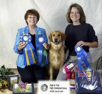 River winning High in Trial and High Combined at the Kansas City Golden Retriever club Specialty. Photo by Mickey Rabeneck.
