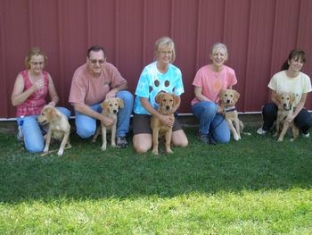 Here are 5 of the 7 littermates out of Storm & Zing in Perry, KS at an agility foundation seminar on 8/1/09. Left to right = Brenda & Nova, Jim & Tracer, Donna & Speed, Sally & Shine and Lori & Indie.
