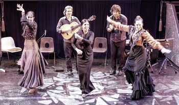 Mujeres Flamencas by Claudia Caolin Y Compania
