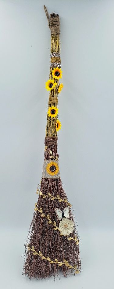 BESOM - L - Sweeping Sunflowers