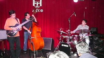 Ali Agca Trio at Zinco Jazz Club, Mexico City, 23 Jan 2013
