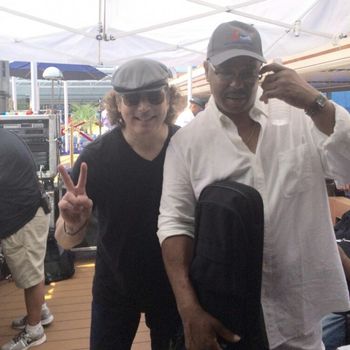 Tony Elder and 4 Time Grammy Nominee Boney James before I hit the stage..
