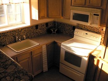 kitchen w/dishwasher and new appliances
