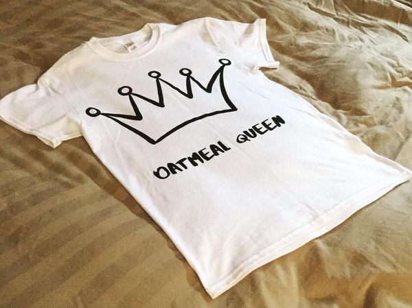 Oatmeal Queen T-shirt