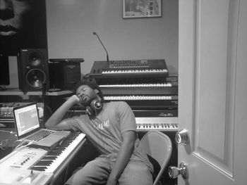 Taking a break at DJ Spinna's studio (Brooklyn, 2010)
