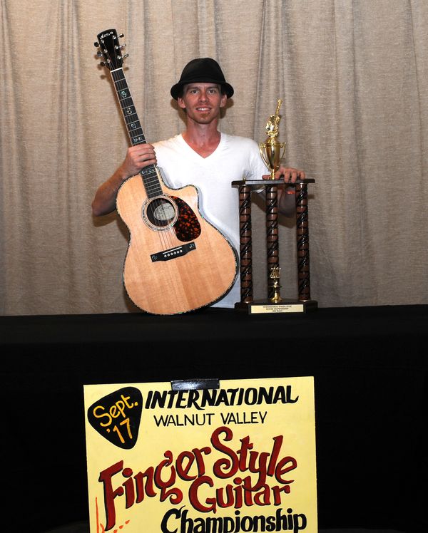 Walnut Valley Fingerstyle 3rd Place Champ