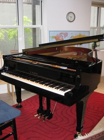 April 2010 - my beloved Kawai RX-A came to my studio in Brooklyn all the way from Japan!
