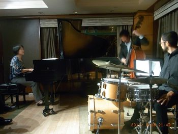 August 18 - The Kitano New York Ayako Trio Yasushi Nakamura (b) & Shinnosuke Takahashi (ds)
