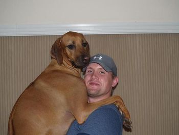 Now look how big Mayzi is, but her dad can still pick her up LOL
