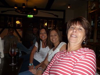 Rachael, Kelly with their Mum Jane..
