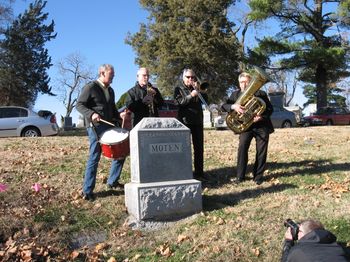 KC Star photographer takes pics as Kent, John, Dan and Walter jam to commemorate Bennie Moten's birthday on 11-13-13
