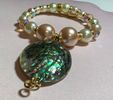 Abalone and Pearl Stretch. Bracelet