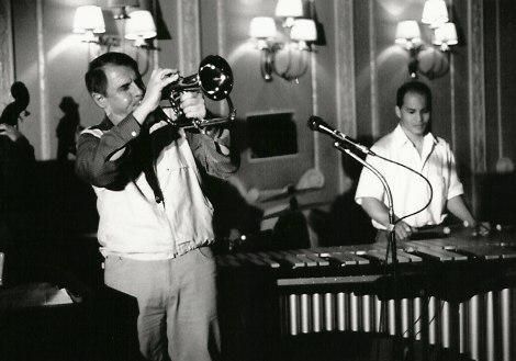 Ira Sullivan mentoring me at Chicago's Jazz Showcase 
September 1987








