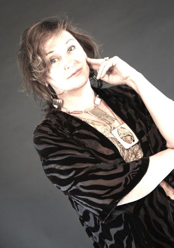 Photo of Cheryl Hodge by Allana Haradyn http://allanaharadyn.com

