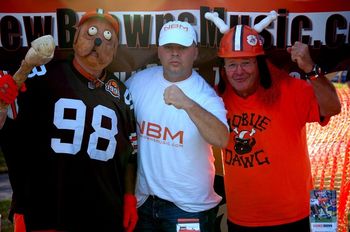 HALL OF FAME FANS Big Dawg & Mobile Dawg with Joey 7-2010 NBM
