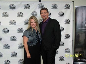 Chelley Odle and Storme Warren from GAC 2010
