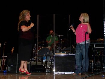 Chelley and Annie McRae singing "I've just got to praise him" duet 2010
