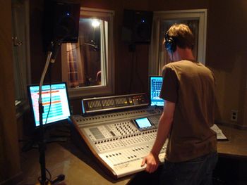 Mix master Matt @ Studio 333 5/23/08
