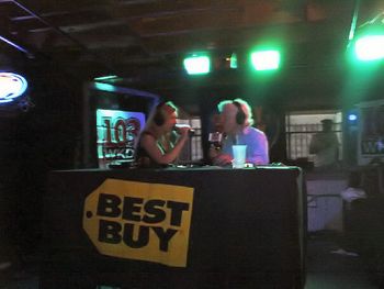 Billy Block & Mandi chatting @ Tootsies during his on air "locals only" show.

