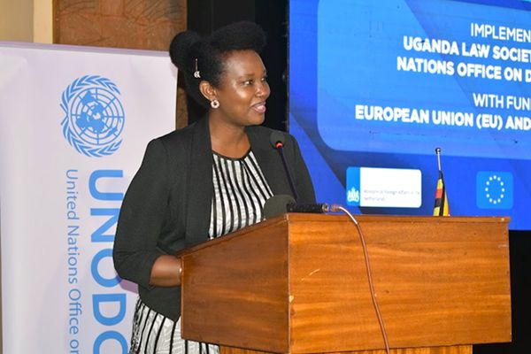 Mrs Phona Wall The Uganda Law Society President added, that with this decongestion program, I believe that inmates will now be in a position to receive more than legal representation
