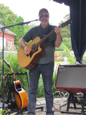 Windin' down the summer season @ the Cooperage Inn, Hamlet of Baiting Hollow with the acoustic trio
